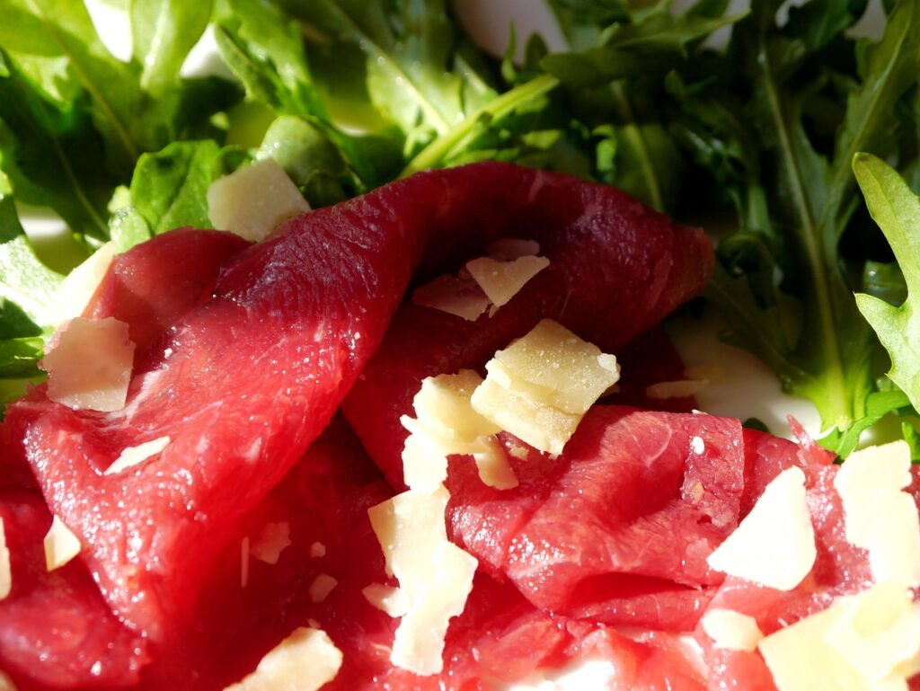 Dal manzo alla bresaola: il processo di stagionatura che pochi conoscono