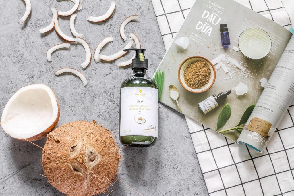 I benefici dell’olio di cocco: in cucina e per la bellezza, come usarlo